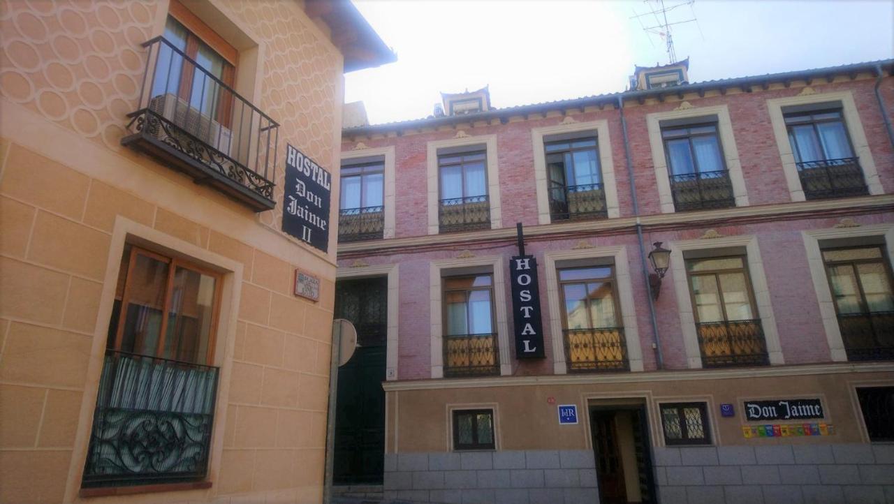 Hostal Don Jaime II Segovia Exteriör bild