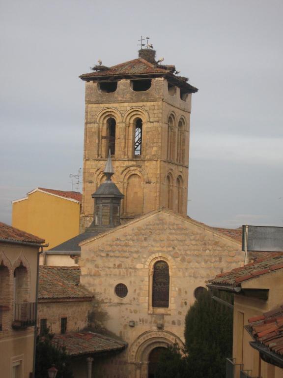 Hostal Don Jaime II Segovia Exteriör bild