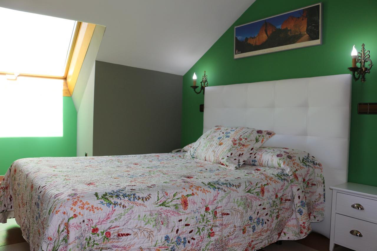 Hostal Don Jaime II Segovia Exteriör bild
