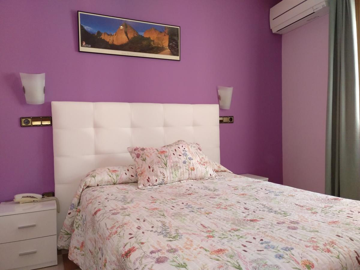 Hostal Don Jaime II Segovia Exteriör bild