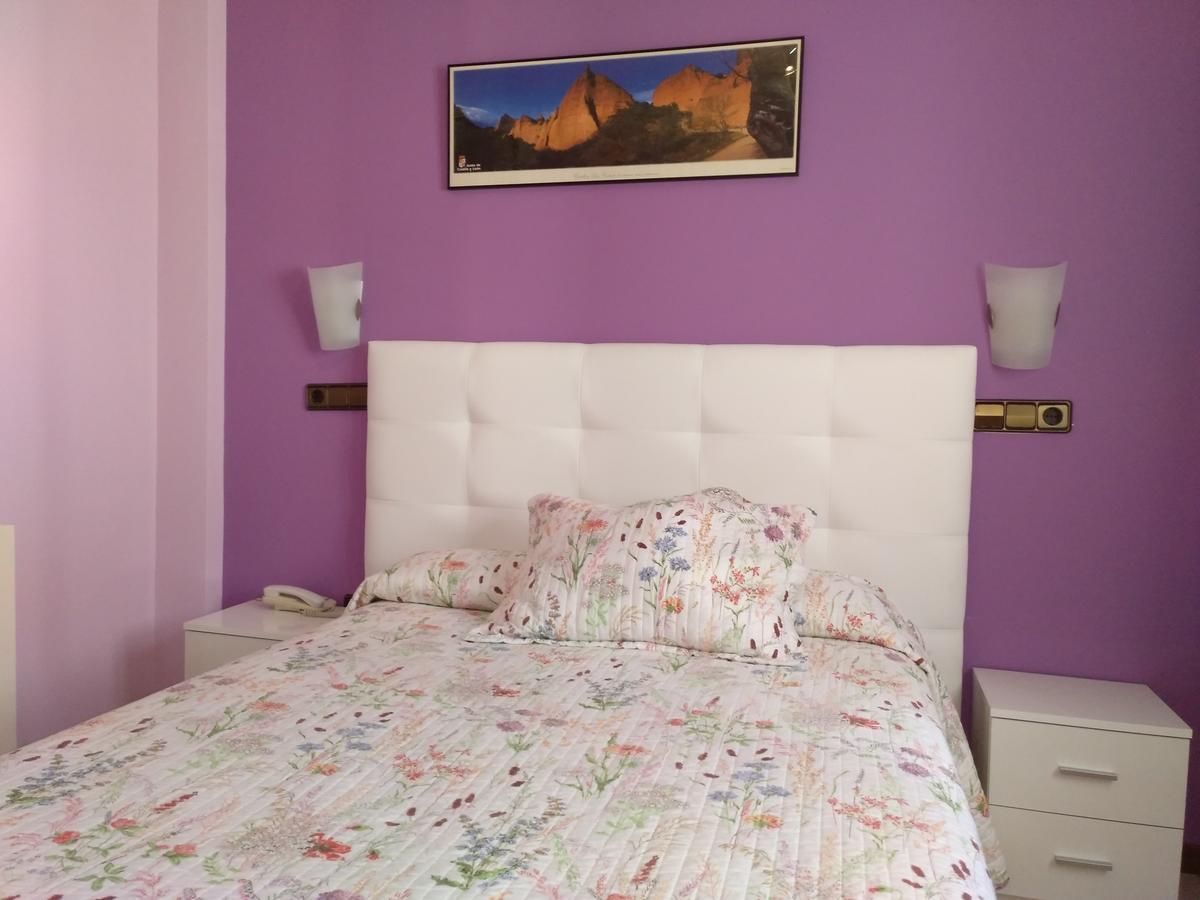 Hostal Don Jaime II Segovia Exteriör bild